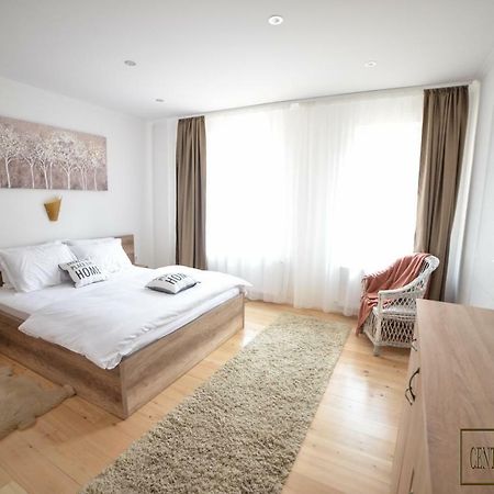 סרמסקה מיטרוביקה Centro Apartments מראה חיצוני תמונה